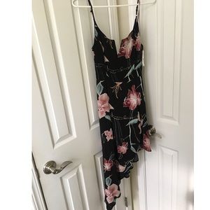 Adorable Pacsun floral dress - size S - NWT