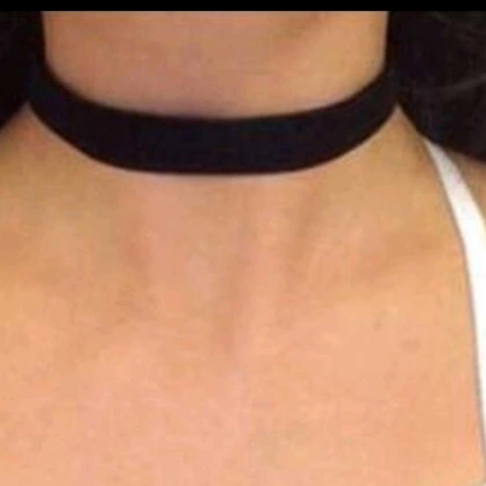 Fashion Jewelry Black Velvet Choker/ Necklace
