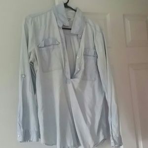 Old Navy Womens light Jean color shirt size xl