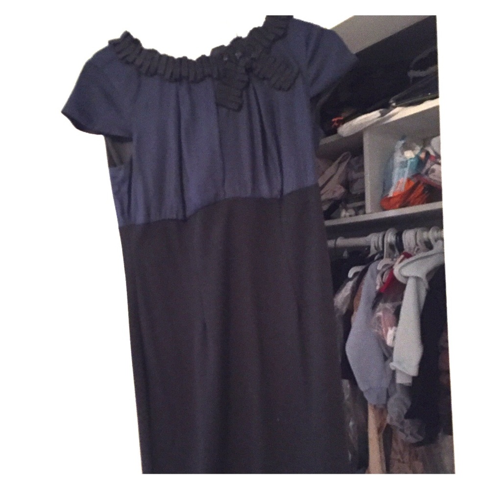 Taylor Dress with a bow