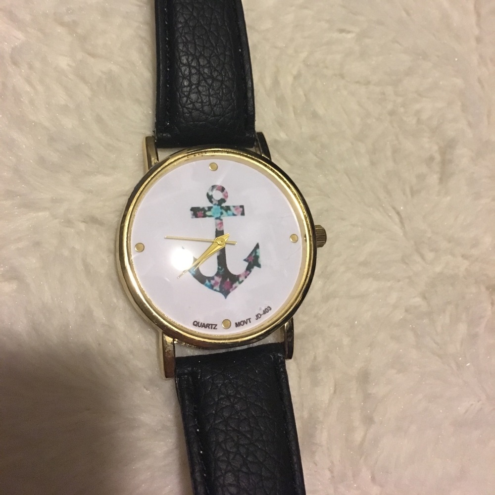 Watch - Picture 2 of 3