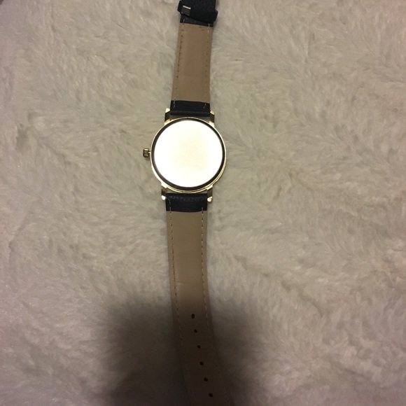 Watch - Picture 3 of 3