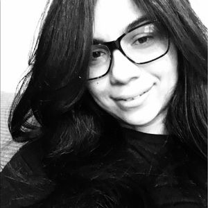 Meet your Posher, Natalie