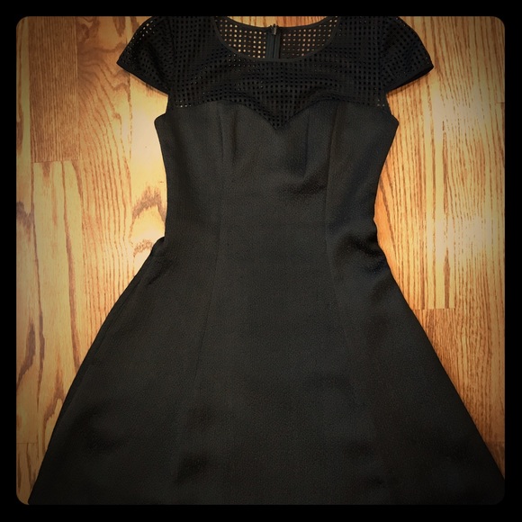 Guess Little Black Dress - Picture 2 of 4