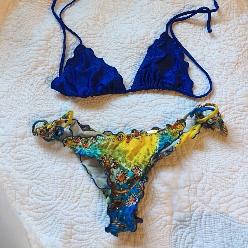 Luli Fama blue/yellow scrunch bottom bikini