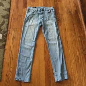 Light Wash Hollister Skinny Jean