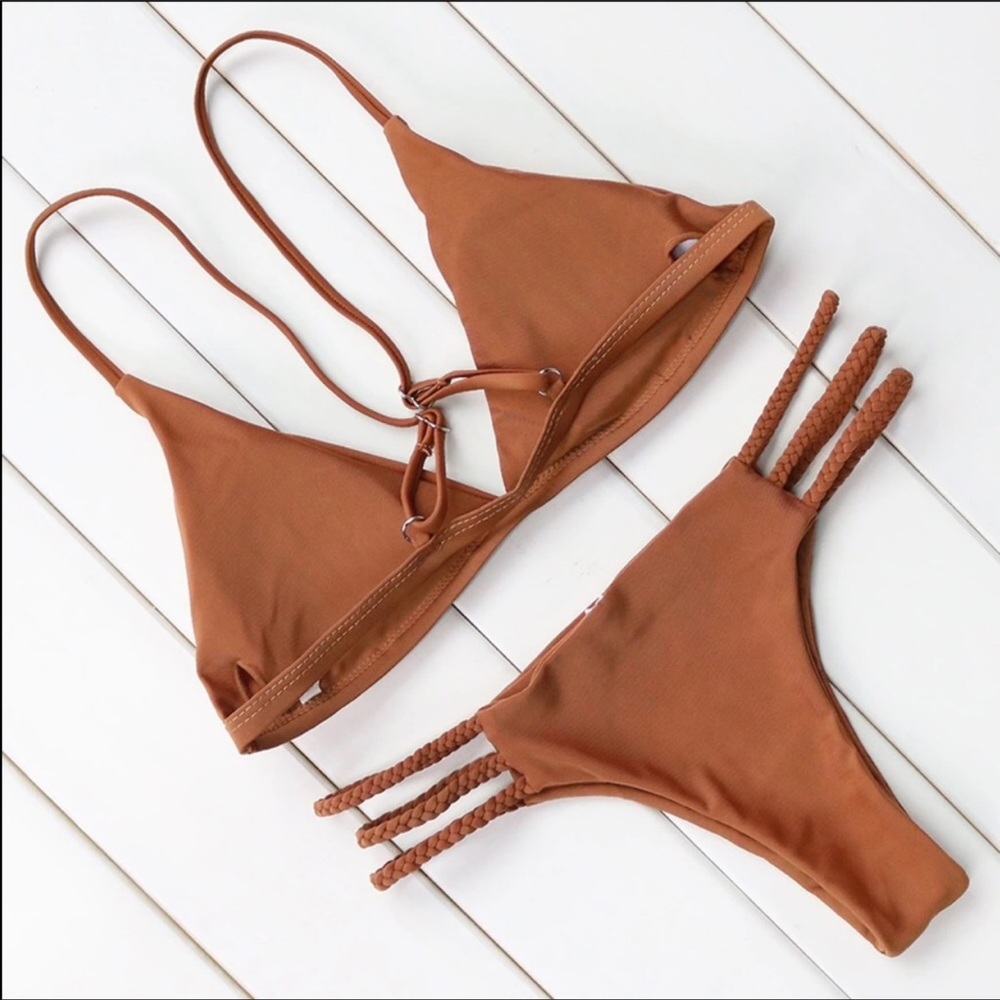 HP 💞🧜🏽‍♀️ Tan sexy cheeky bottom bikini - Picture 3 of 5