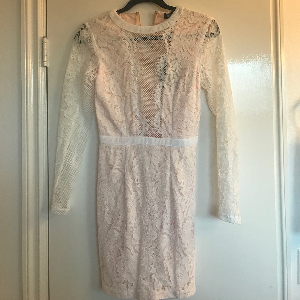 Misguided long sleeve fitted lace dress