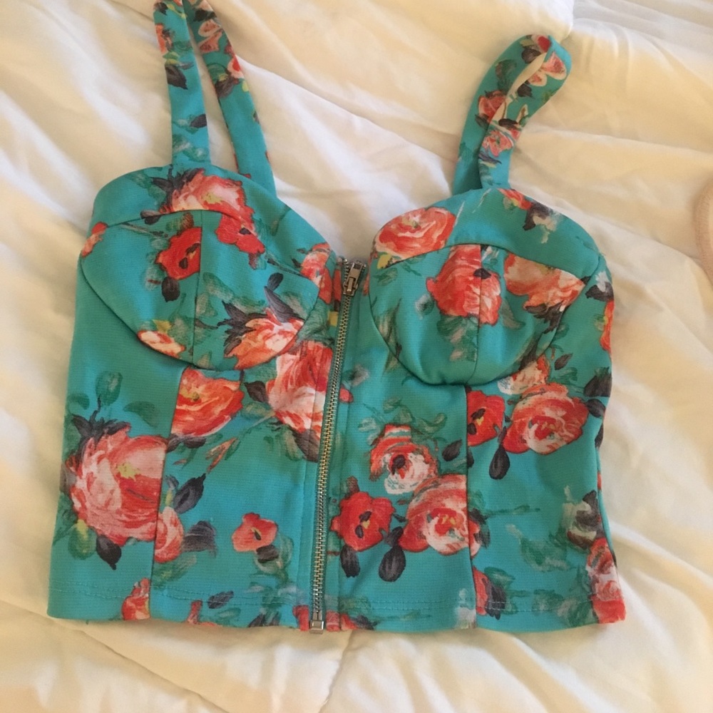 Floral zip up crop top