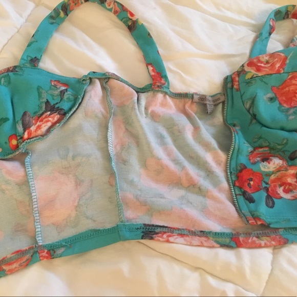 Floral zip up crop top - Picture 2 of 4