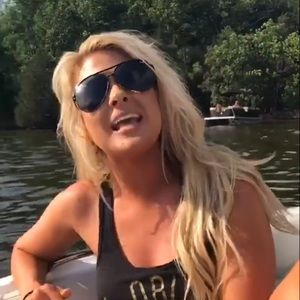 Brand New Quay Vivienne Sunglasses