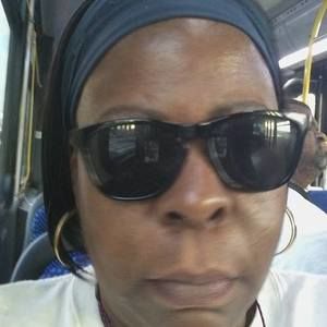 Meet your Posher, Cynthia