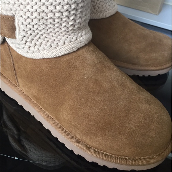 UGGs Darrah Chestnut Youth - Picture 3 of 5