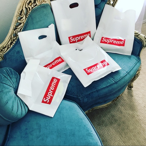 Supreme gear