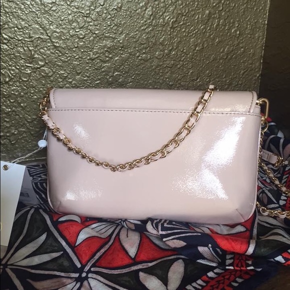 TORY BURCH CLUTCH - Picture 4 of 7