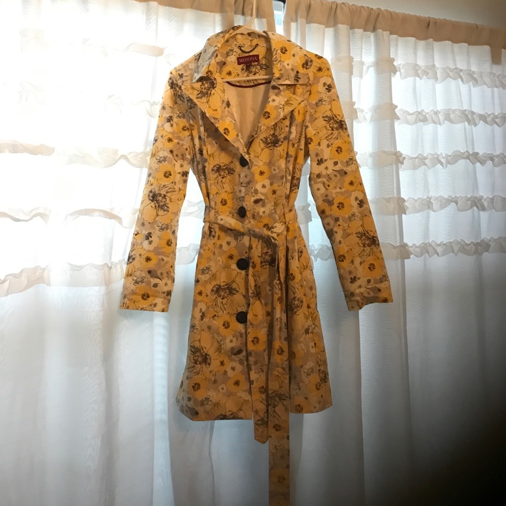 Stunning Merona Summer Coat