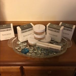Rodan and Fields mineral peptide powder