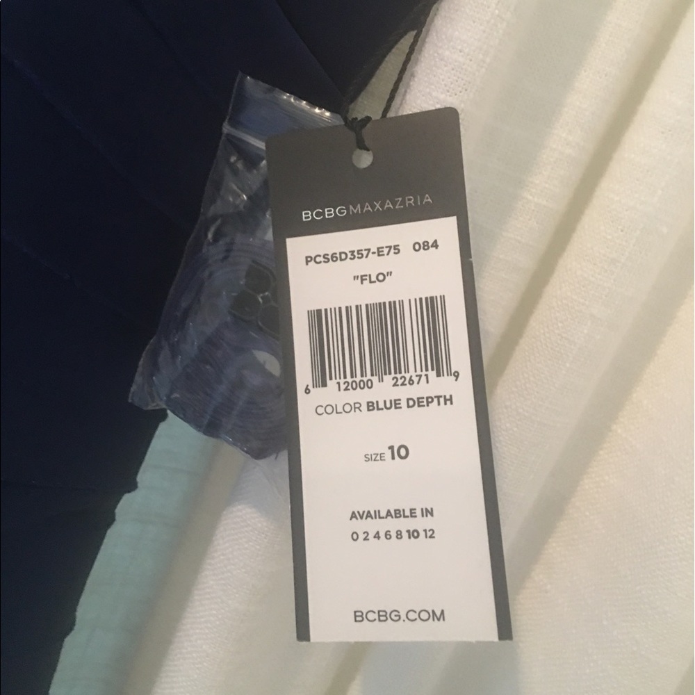 BCBC Max Azria Flo Dress in Blue Depth color- New - Picture 3 of 3