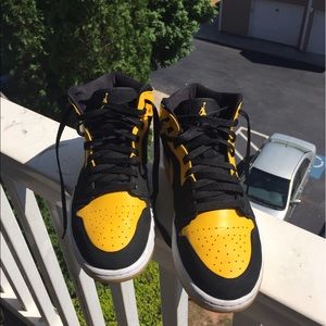 Jordan 1 New Love 06