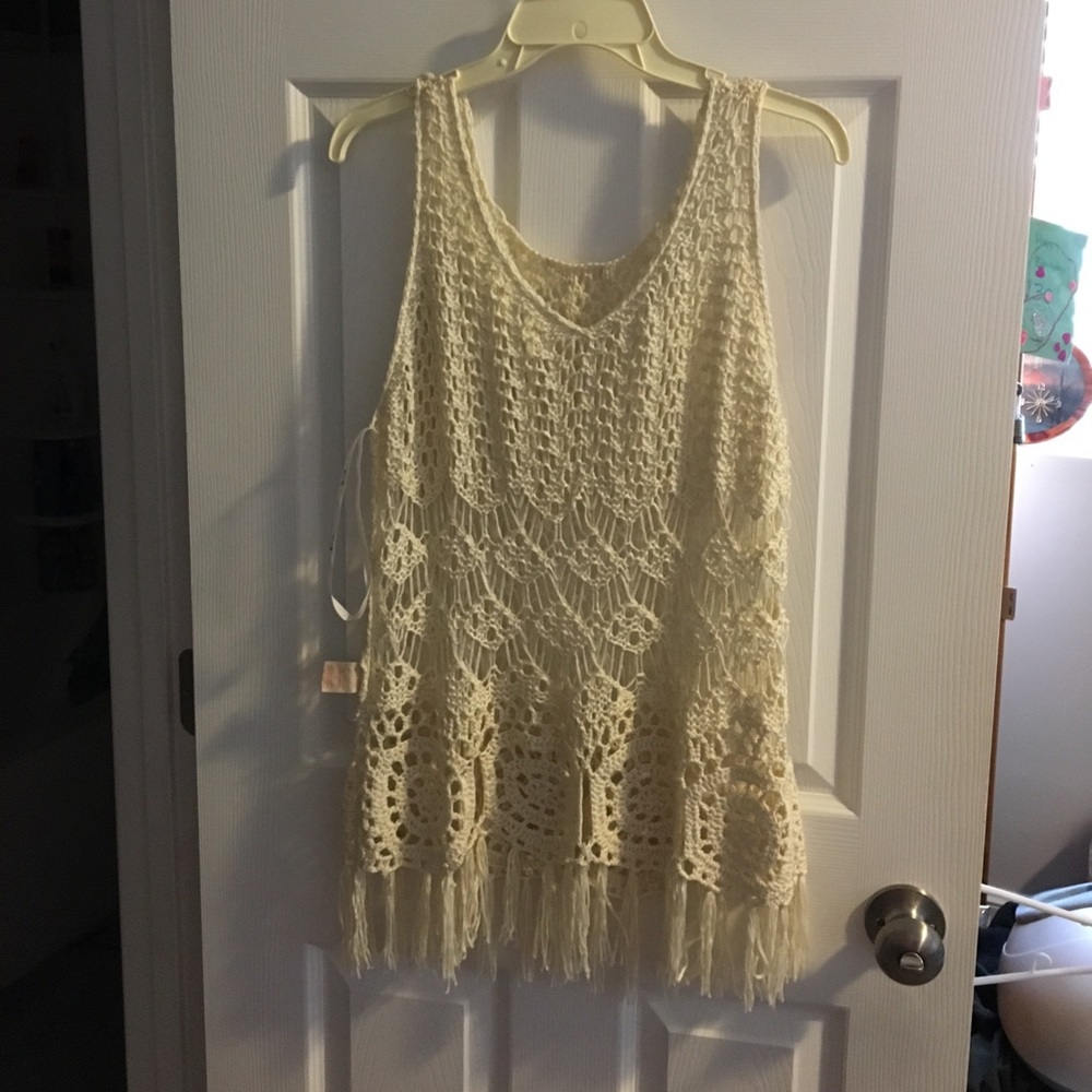 Crochet style tank top