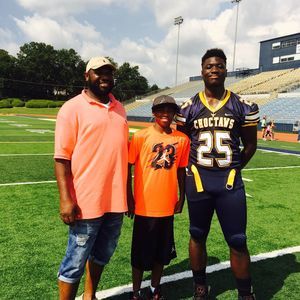 Meet your Posher, Victor