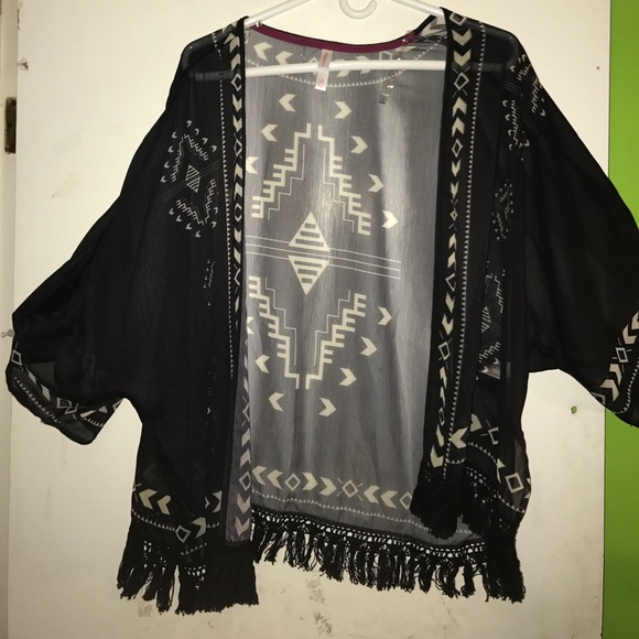 Xhilaration Other - Black and white kimono from Target