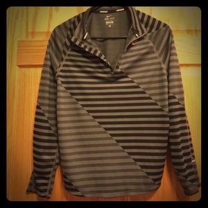 Nike dri-fit top -youth  XL