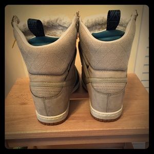 Nike Dunk Ski Hi - High Top Sneaker Snow Boots