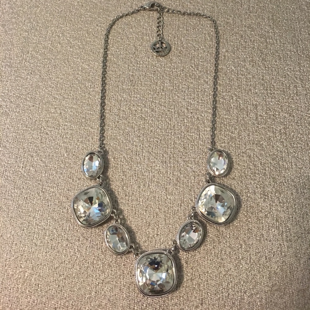 Beautiful blingy necklace