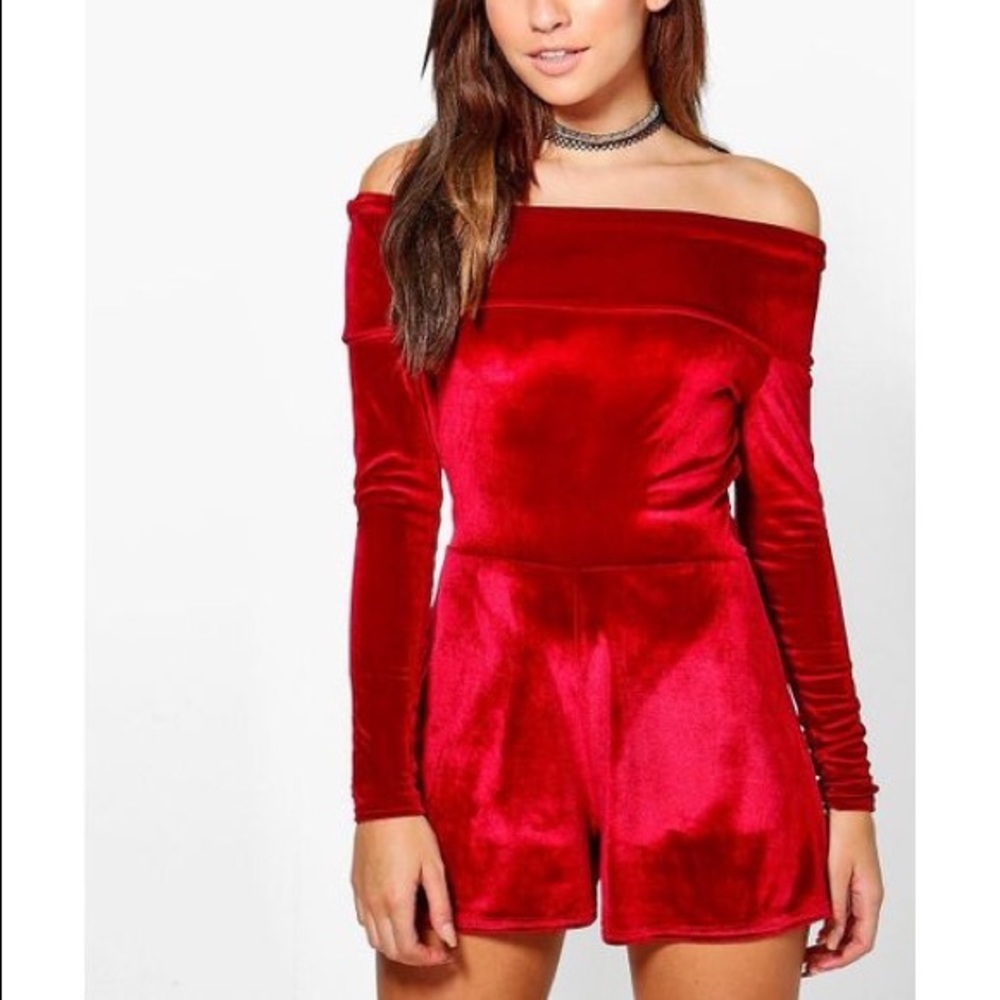 Off the shoulder velvet romper