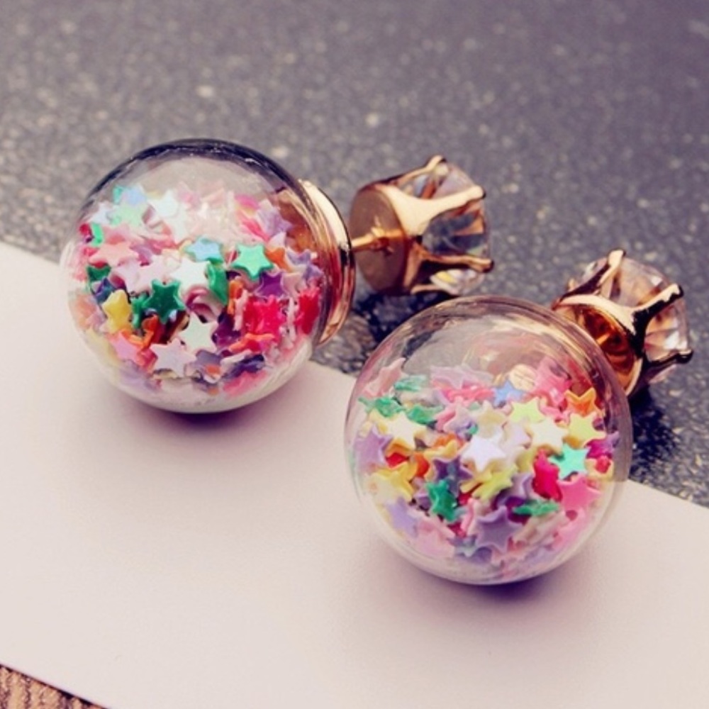 Double sided earrings