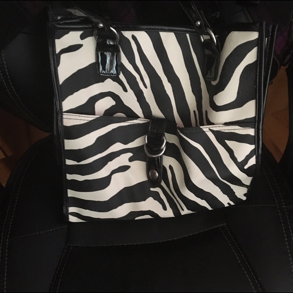 ‼️SOLD‼️ 24 Fontalina zebra print shoulder bag