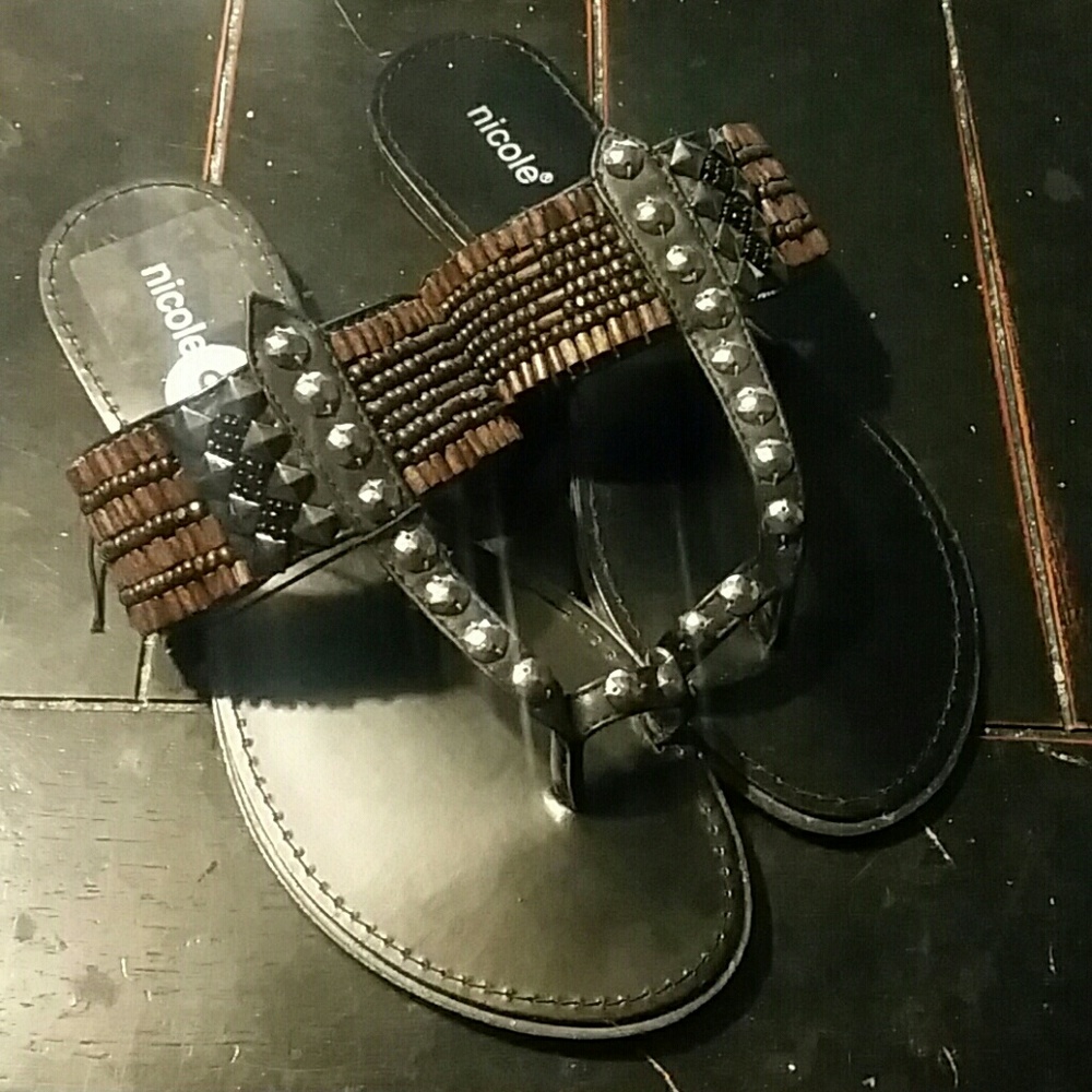 Nicole sandals