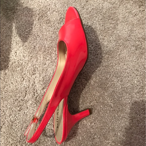 Coral/Pink Low/Short Heels - Picture 5 of 8