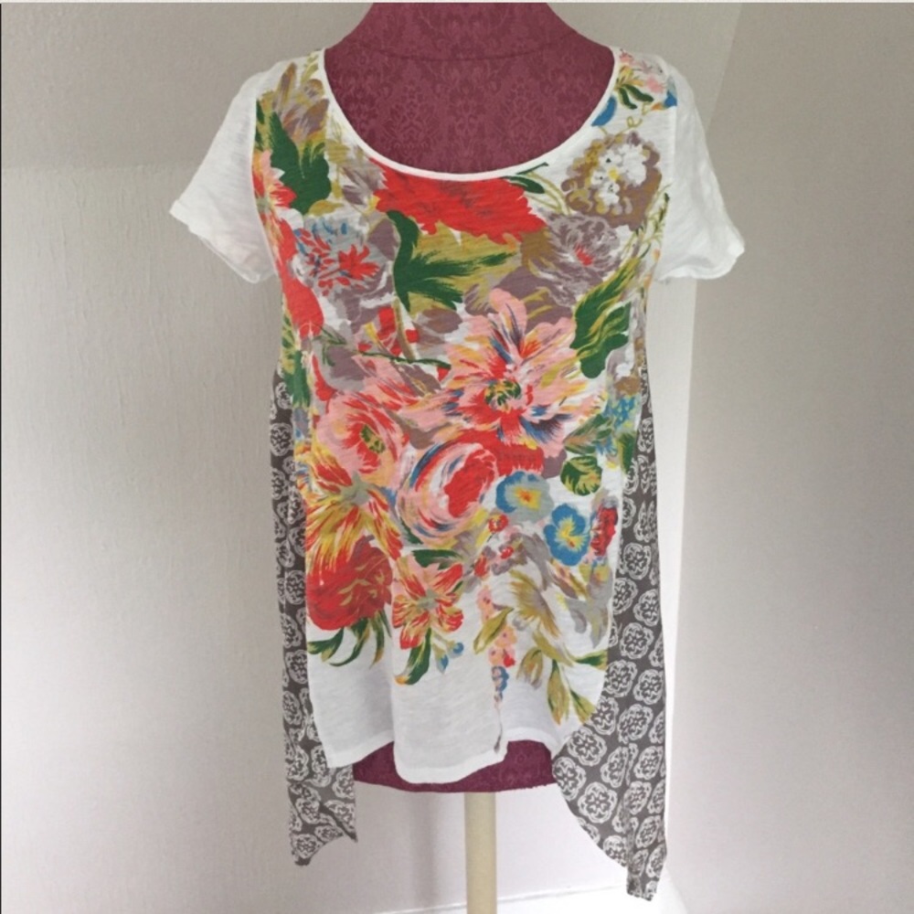 Little Yellow Button Floral Tee