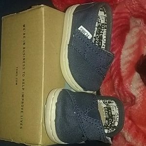 Infant Toms Shoes... navy blue canvas