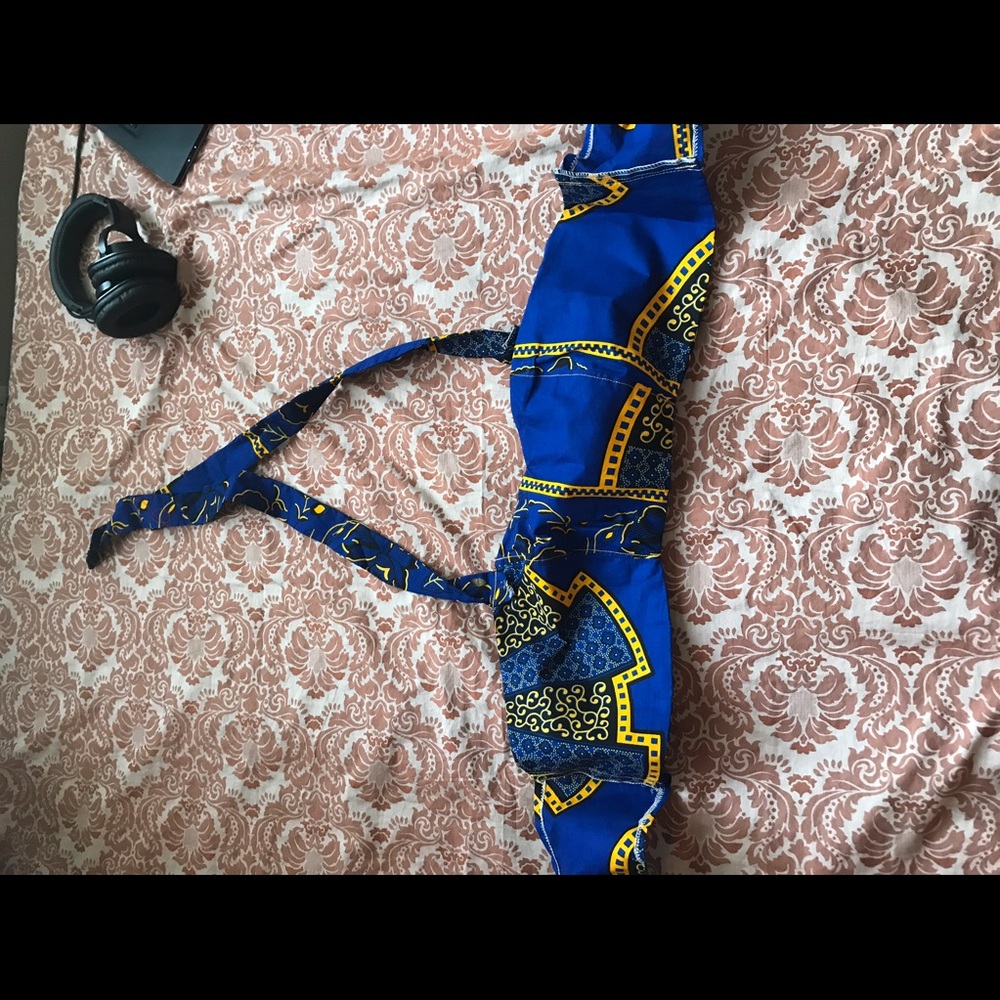 "ROSES can be Blue" Crop Top