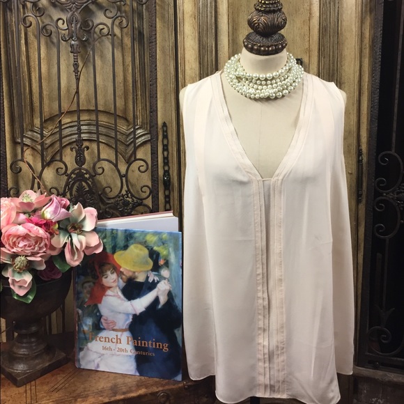 Vince Tops - Vince blush silk flowing top.