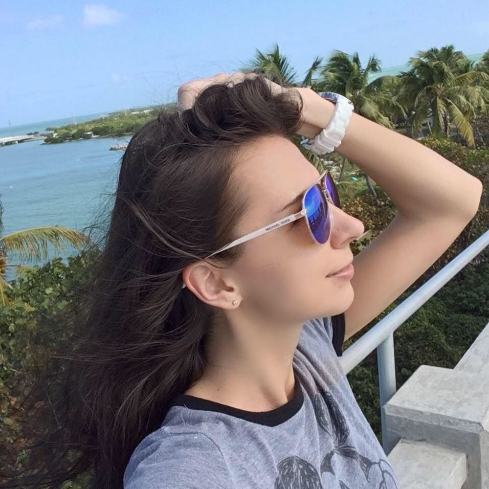 Meet your Posher, Victoria