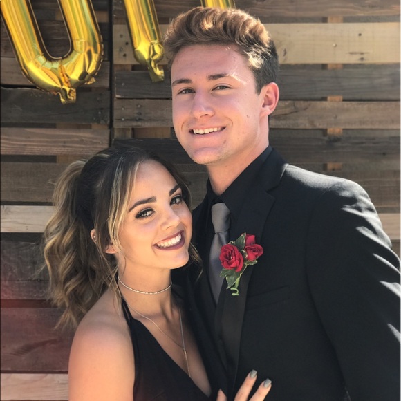 Meet your Posher, Breanna - Picture 1 of 1