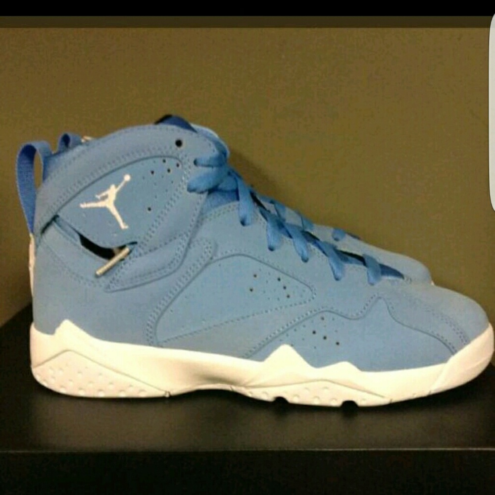 Jordan 7 "pantones"