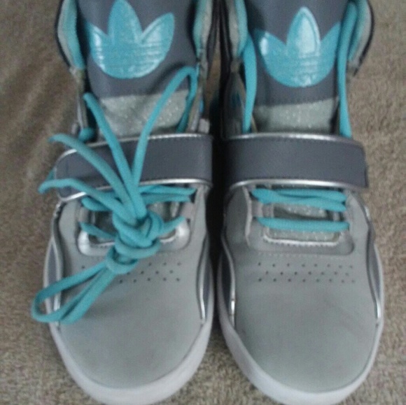Adidas Sneakers (for women) - Picture 3 of 4