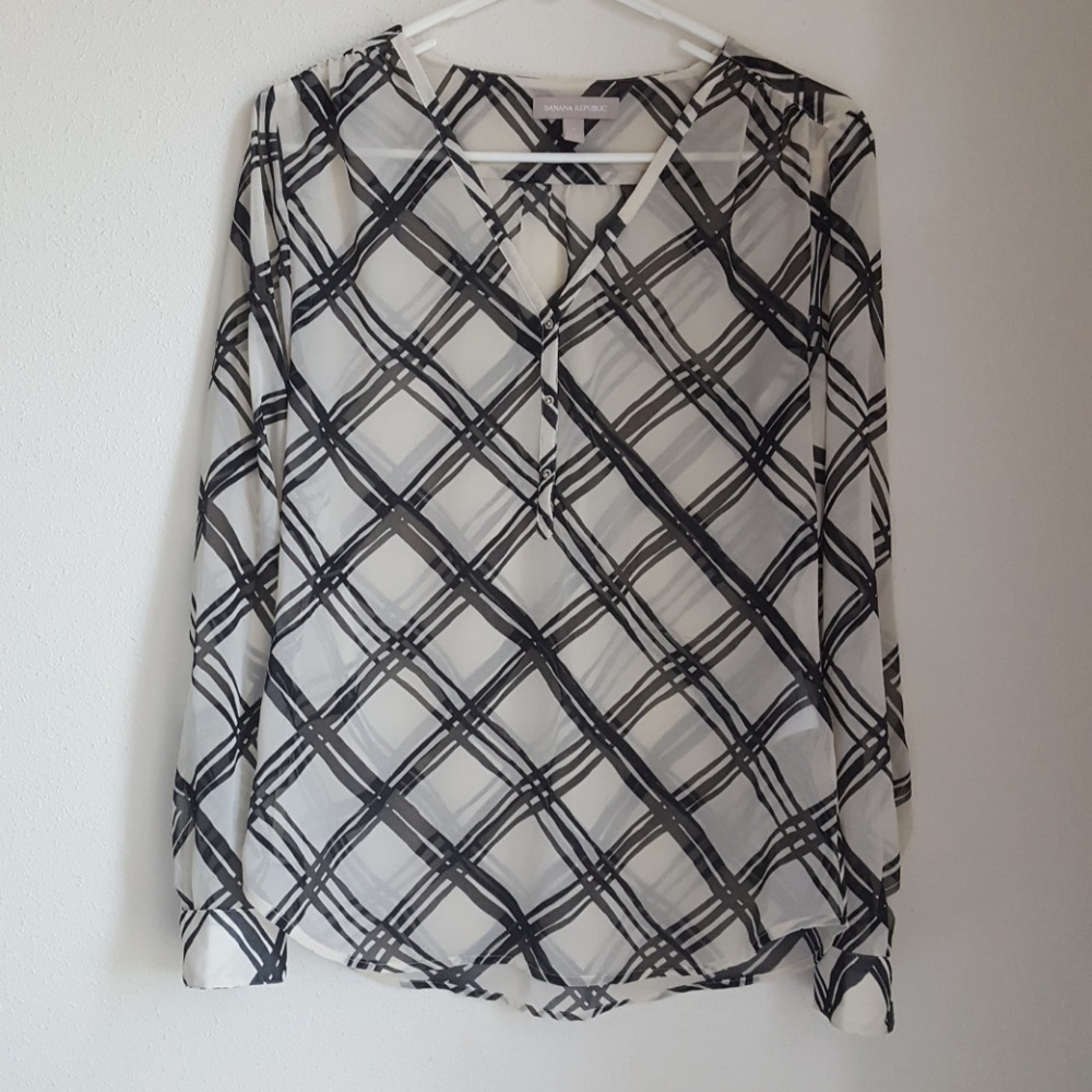 BR Sheer checkered blouse