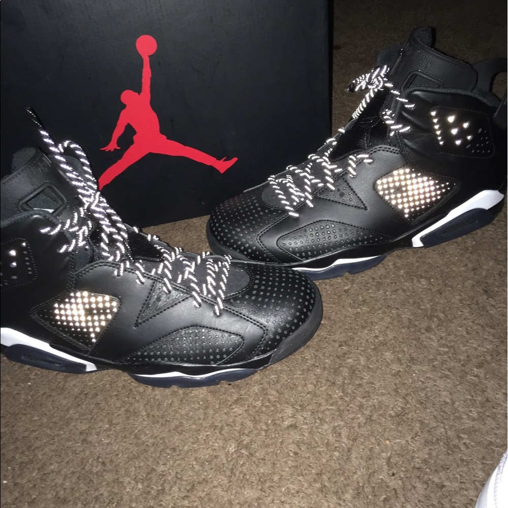 Air Jordan's - Picture 1 of 2