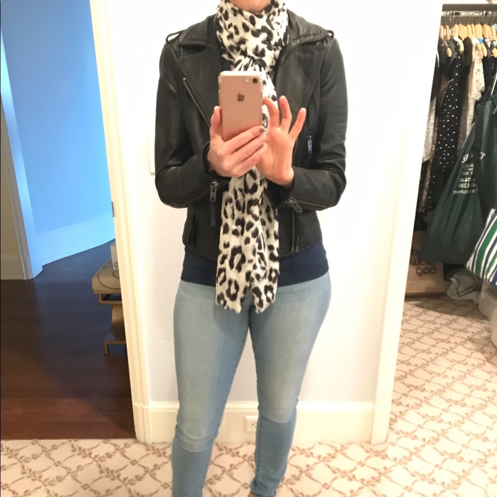 NWOT Joie scarf.