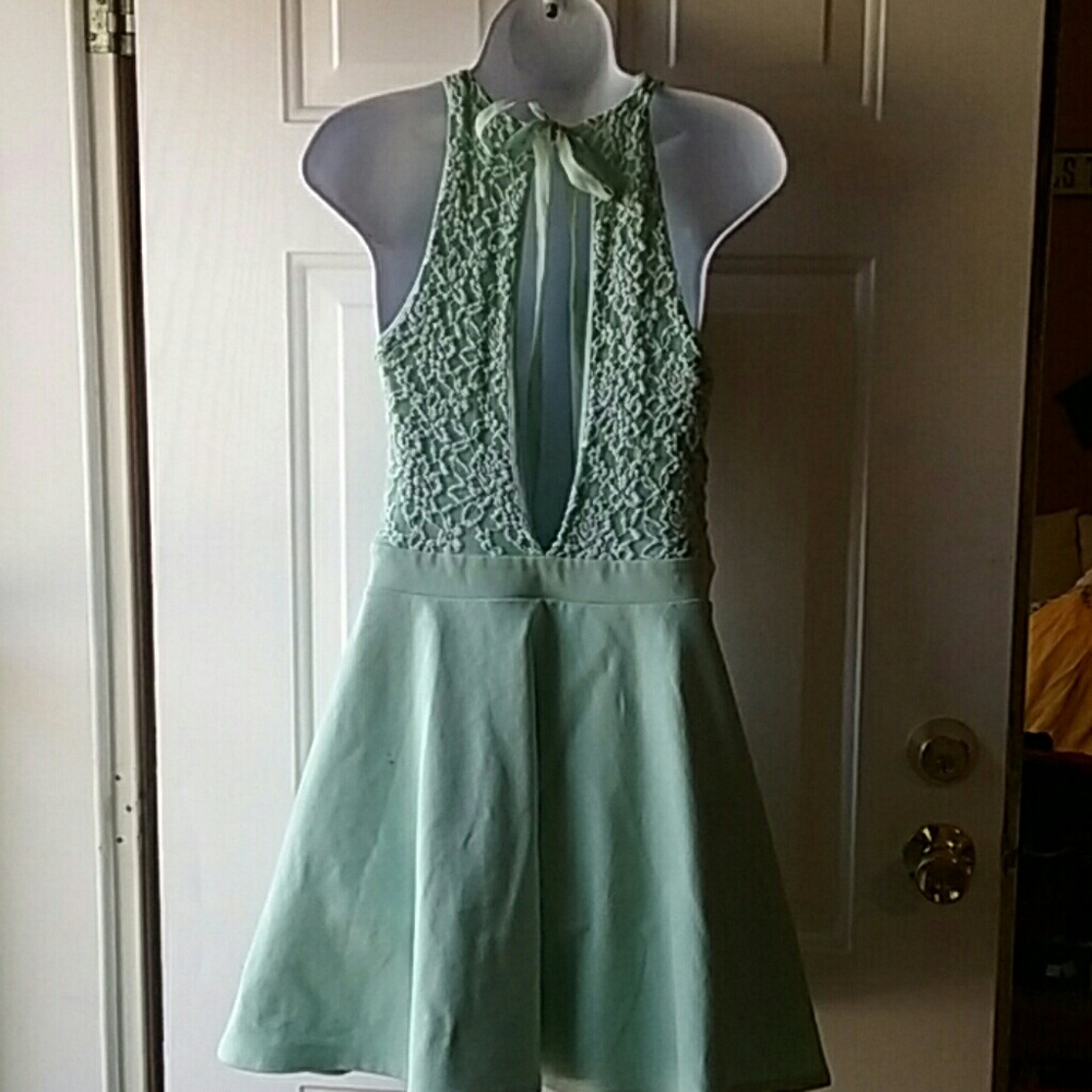 Dress - Picture 2 of 2