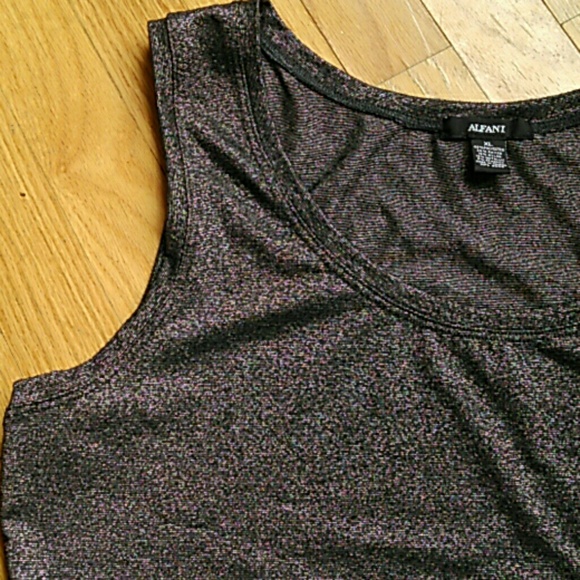 Metallic Tank Top - Picture 3 of 5