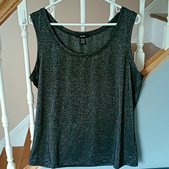 Metallic Tank Top - Picture 4 of 5