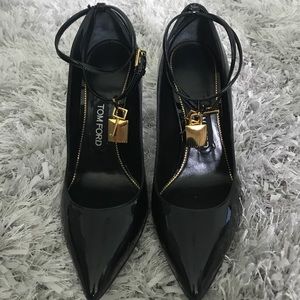 🔴🔺SOLD🔺🔴Tom Ford black padlock pumps