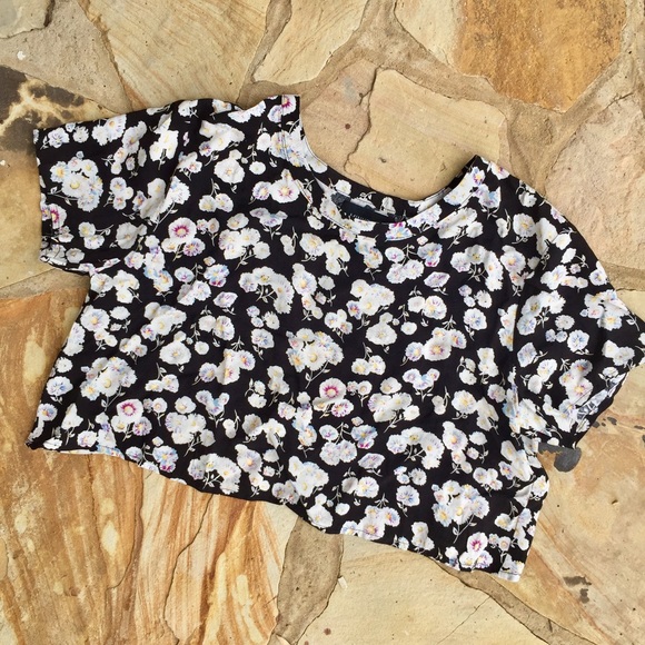 Mink Pink Flower Crop Top with Open Back - Picture 1 of 2